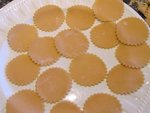 cutting ravioli cutting ravioli